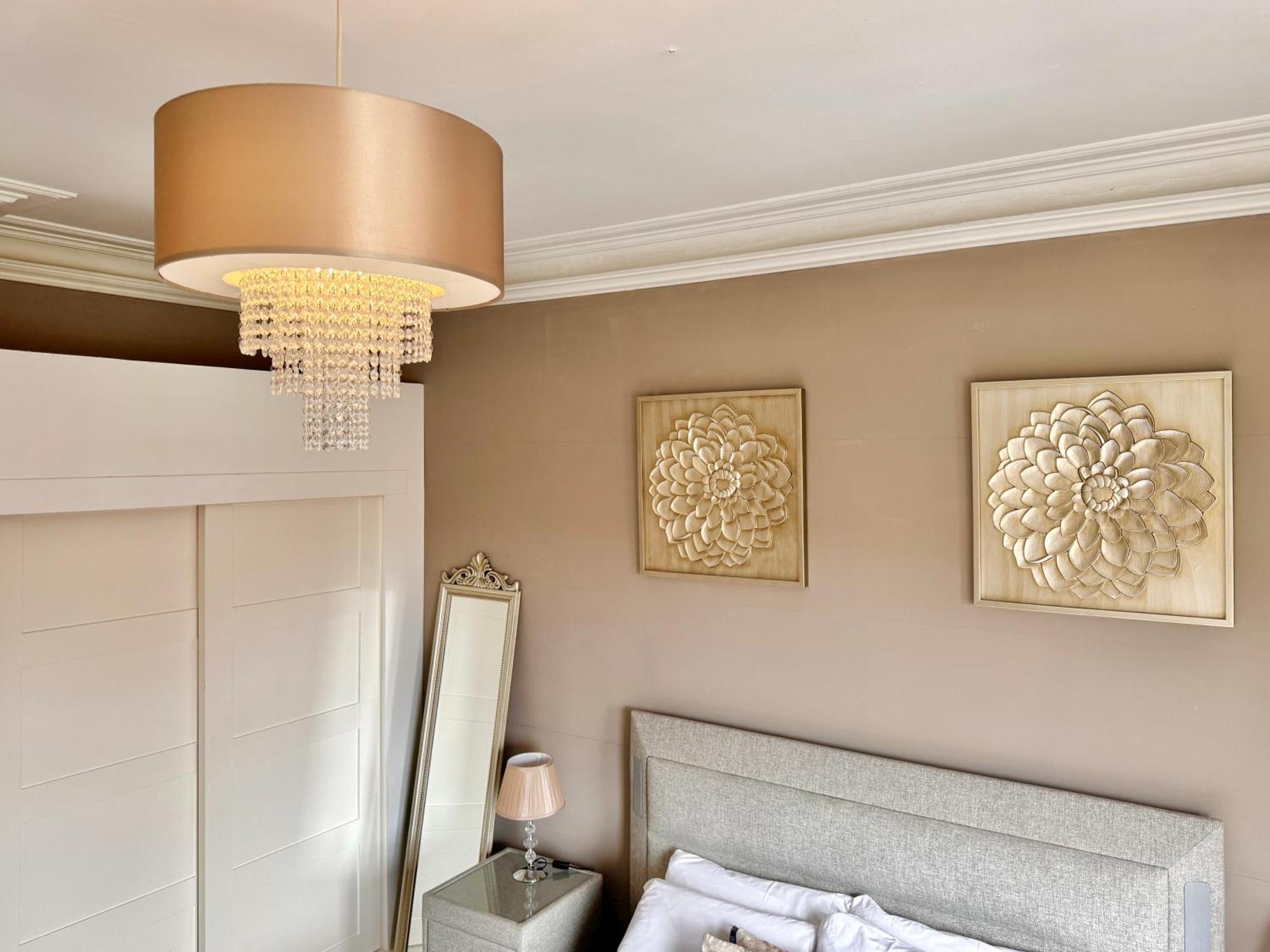 Apartment Victoria With Free Parking 스카버러 외부 사진